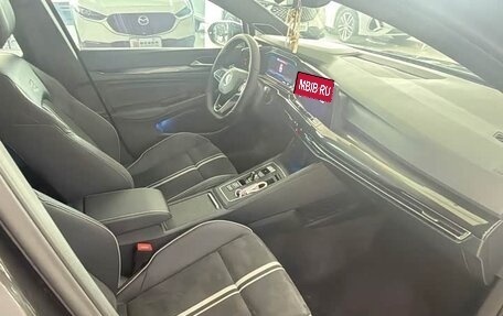 Volkswagen Golf VIII, 2022 год, 1 620 000 рублей, 6 фотография