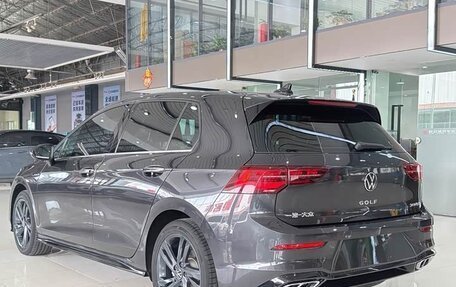Volkswagen Golf VIII, 2022 год, 1 620 000 рублей, 18 фотография