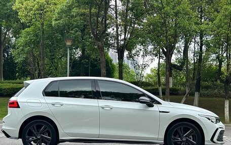 Volkswagen Golf VIII, 2022 год, 1 605 000 рублей, 4 фотография