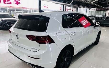 Volkswagen Golf VIII, 2022 год, 1 600 000 рублей, 14 фотография