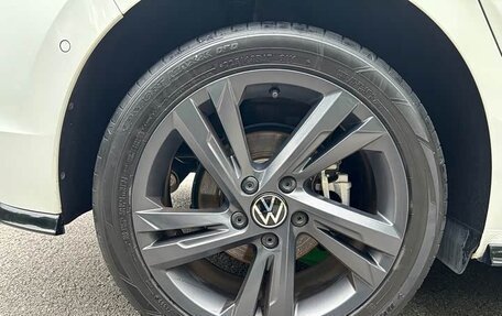 Volkswagen Golf VIII, 2022 год, 1 605 000 рублей, 24 фотография
