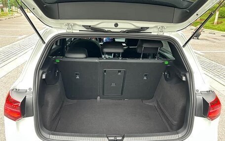 Volkswagen Golf VIII, 2022 год, 1 605 000 рублей, 20 фотография