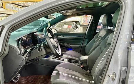 Volkswagen Golf VIII, 2022 год, 1 608 000 рублей, 4 фотография