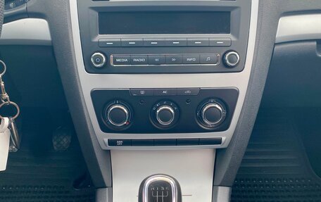 Skoda Octavia, 2011 год, 750 000 рублей, 24 фотография