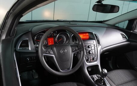 Opel Astra J, 2011 год, 799 000 рублей, 6 фотография