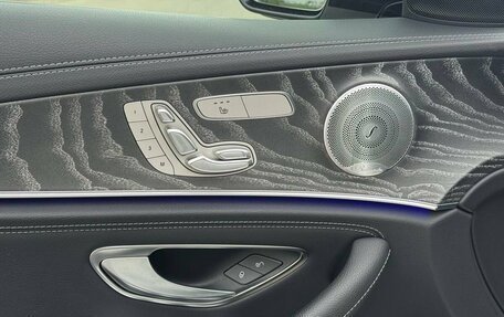 Mercedes-Benz E-Класс, 2020 год, 5 550 000 рублей, 3 фотография