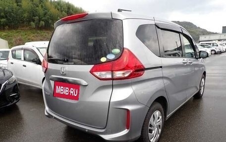Honda Freed II, 2021 год, 1 245 000 рублей, 2 фотография