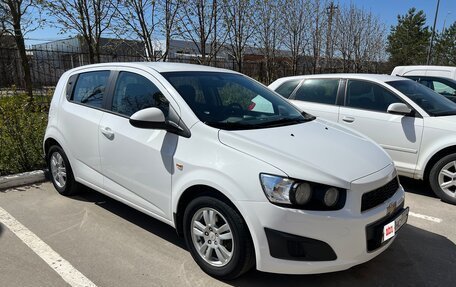 Chevrolet Aveo III, 2015 год, 880 000 рублей, 3 фотография