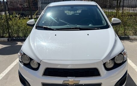 Chevrolet Aveo III, 2015 год, 880 000 рублей, 2 фотография