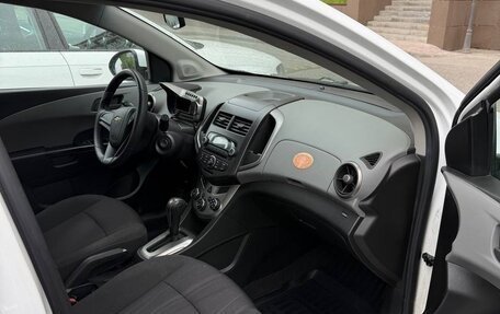 Chevrolet Aveo III, 2015 год, 880 000 рублей, 7 фотография