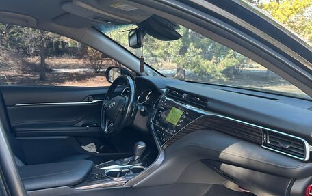 Toyota Camry, 2018 год, 2 750 000 рублей, 13 фотография