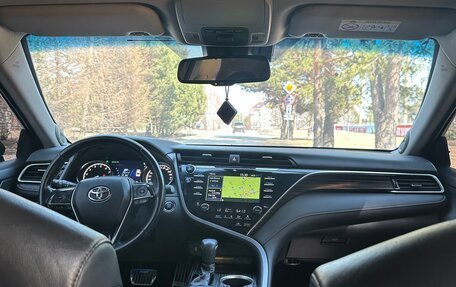 Toyota Camry, 2018 год, 2 750 000 рублей, 11 фотография