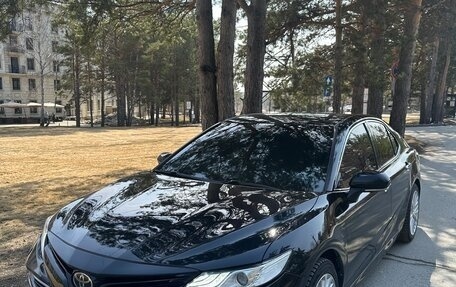 Toyota Camry, 2018 год, 2 750 000 рублей, 10 фотография
