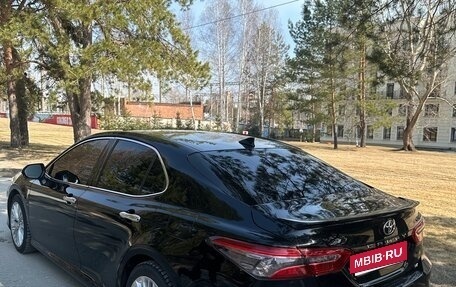 Toyota Camry, 2018 год, 2 750 000 рублей, 8 фотография