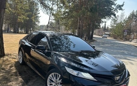 Toyota Camry, 2018 год, 2 750 000 рублей, 2 фотография