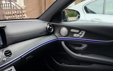 Mercedes-Benz E-Класс, 2017 год, 3 200 000 рублей, 3 фотография