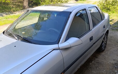 Opel Vectra B рестайлинг, 1998 год, 150 000 рублей, 7 фотография