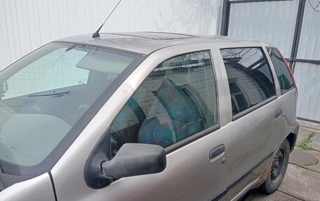 Fiat Punto III Punto Evo рестайлинг, 1999 год, 140 000 рублей, 3 фотография