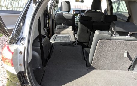 Toyota Wish II, 2010 год, 1 300 000 рублей, 28 фотография