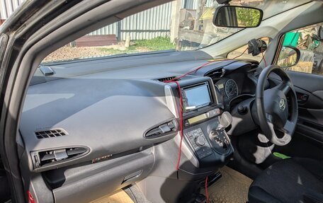Toyota Wish II, 2010 год, 1 300 000 рублей, 20 фотография