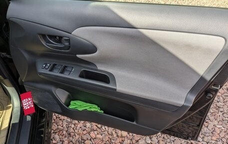 Toyota Wish II, 2010 год, 1 300 000 рублей, 24 фотография