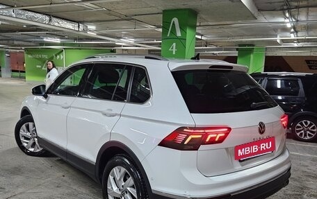 Volkswagen Tiguan II, 2021 год, 3 200 000 рублей, 4 фотография