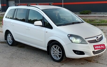 Opel Zafira B, 2012 год, 730 000 рублей, 7 фотография