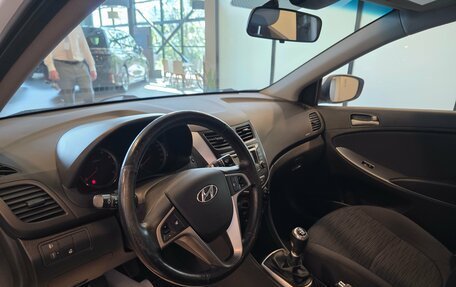 Hyundai Solaris II рестайлинг, 2016 год, 1 150 000 рублей, 12 фотография