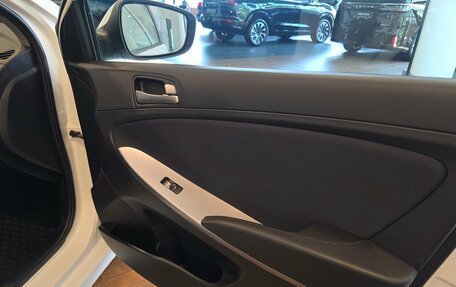 Hyundai Solaris II рестайлинг, 2016 год, 1 150 000 рублей, 23 фотография