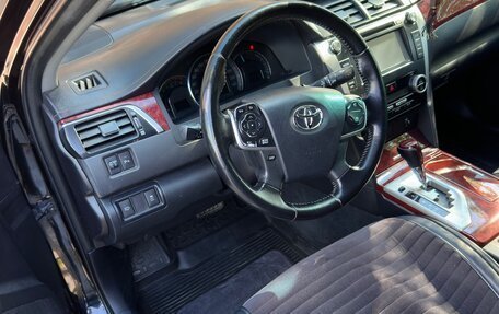 Toyota Camry, 2014 год, 1 570 000 рублей, 6 фотография