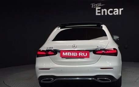 Mercedes-Benz E-Класс, 2022 год, 5 120 000 рублей, 3 фотография