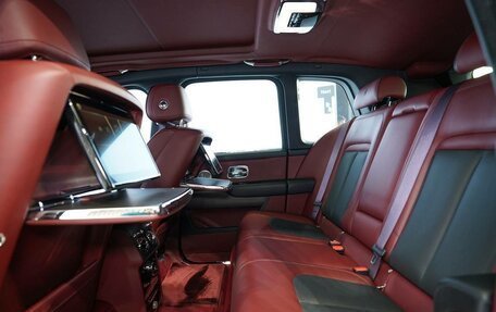 Rolls-Royce Cullinan, 2020 год, 31 900 000 рублей, 17 фотография