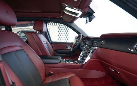 Rolls-Royce Cullinan, 2020 год, 31 900 000 рублей, 19 фотография