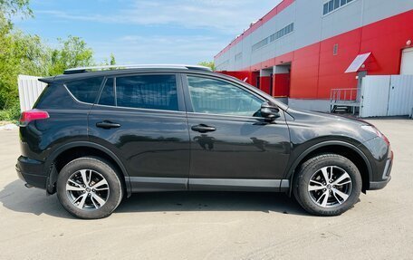 Toyota RAV4, 2015 год, 1 850 000 рублей, 13 фотография