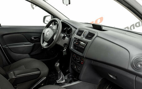 Renault Logan II, 2018 год, 845 000 рублей, 10 фотография