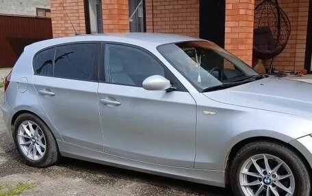 BMW 1 серия, 2008 год, 630 000 рублей, 3 фотография