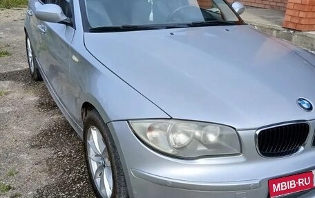 BMW 1 серия, 2008 год, 630 000 рублей, 1 фотография