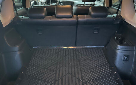 Mitsubishi Outlander III рестайлинг 3, 2018 год, 2 850 000 рублей, 15 фотография