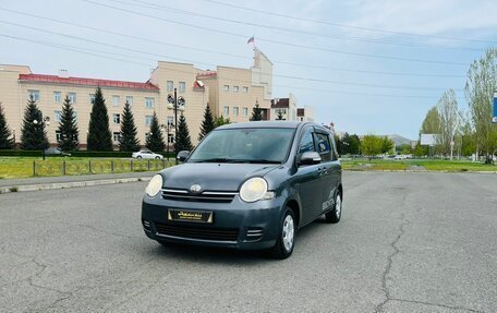 Toyota Sienta I, 2010 год, 719 000 рублей, 2 фотография