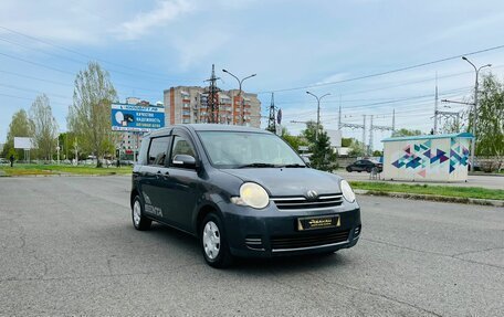 Toyota Sienta I, 2010 год, 719 000 рублей, 4 фотография