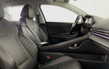 Hyundai Elantra, 2020 год, 2 350 000 рублей, 18 фотография