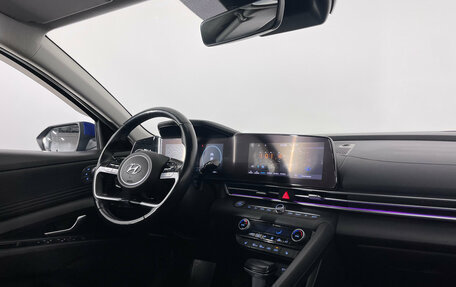 Hyundai Elantra, 2020 год, 2 350 000 рублей, 17 фотография