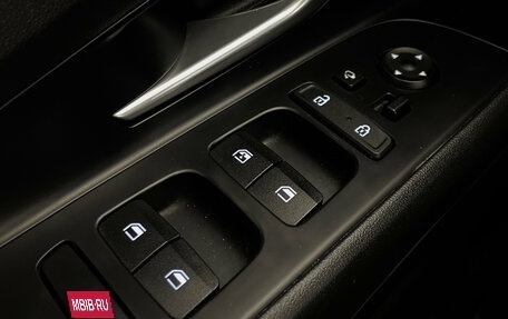 Hyundai Elantra, 2020 год, 2 350 000 рублей, 16 фотография