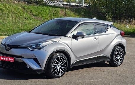 Toyota C-HR I рестайлинг, 2019 год, 1 572 000 рублей, 1 фотография
