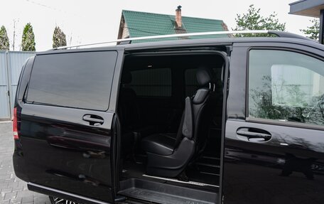 Mercedes-Benz V-Класс, 2017 год, 2 990 000 рублей, 6 фотография