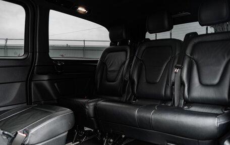 Mercedes-Benz V-Класс, 2017 год, 2 990 000 рублей, 13 фотография