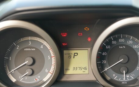 Toyota Land Cruiser Prado 150 рестайлинг 2, 2010 год, 3 000 000 рублей, 2 фотография