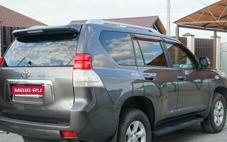 Toyota Land Cruiser Prado 150 рестайлинг 2, 2010 год, 3 000 000 рублей, 9 фотография