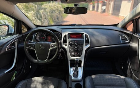 Opel Astra J, 2012 год, 880 000 рублей, 2 фотография