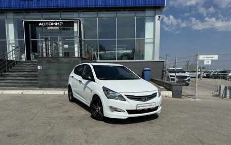 Hyundai Solaris II рестайлинг, 2015 год, 990 000 рублей, 3 фотография